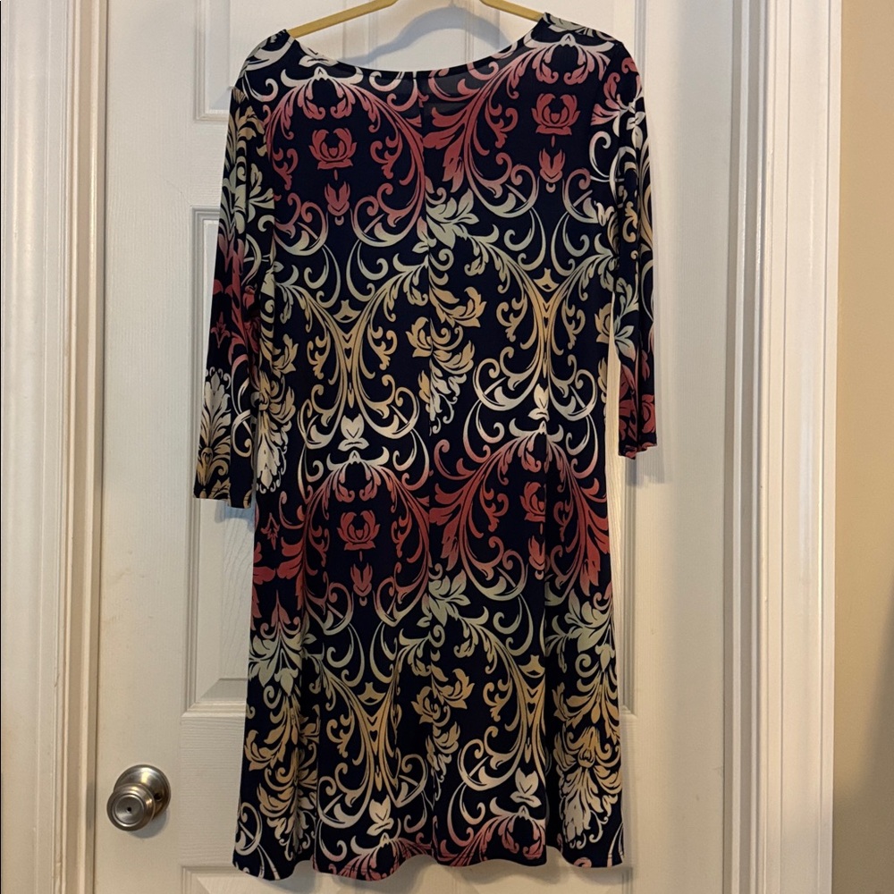 Paisley Grace Patterned Dress - Picture 5 of 6